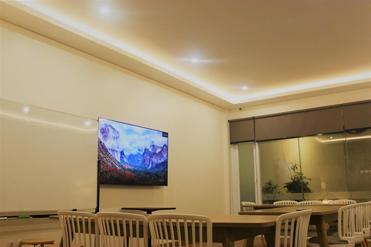 Treehouse Suites - Boutique Serviced Apartment Jakarta Exterior photo